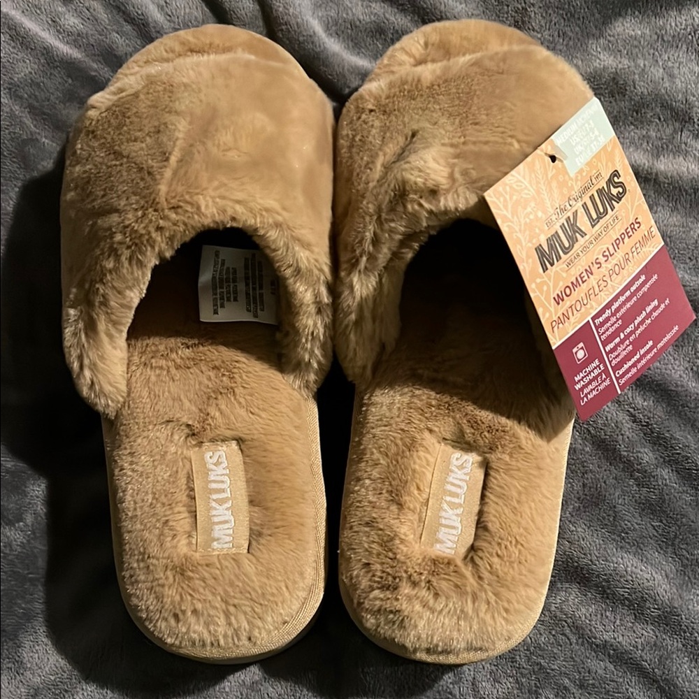 Muk Luks Women's Tan Slippers